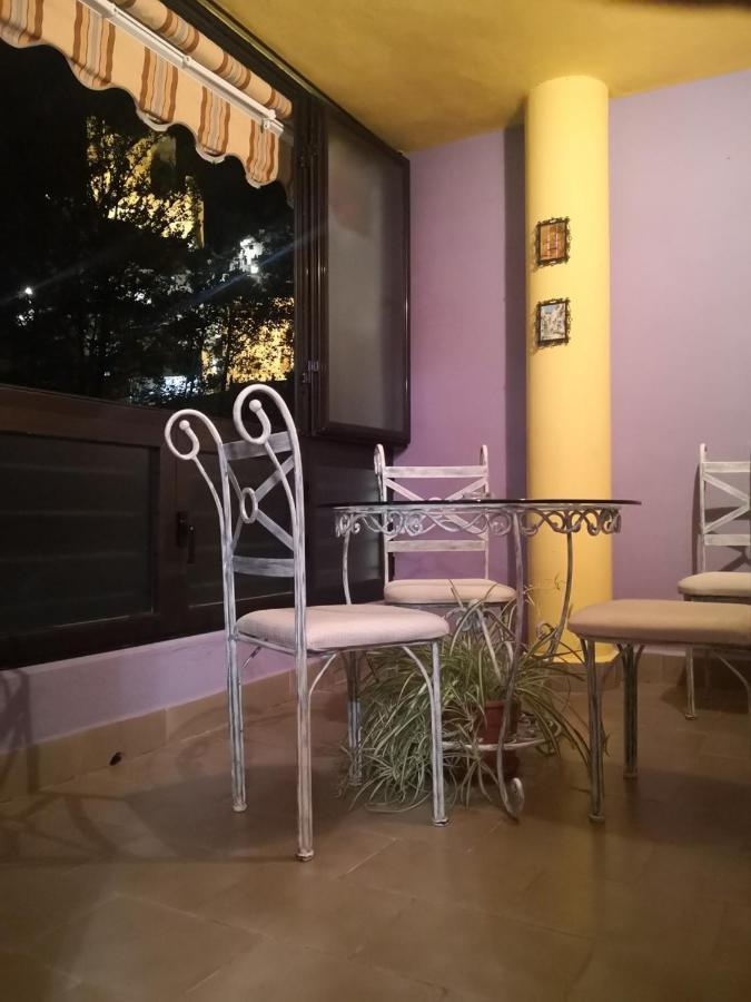 Apartamentos Los Robles Alcala del Jucar Eksteriør billede