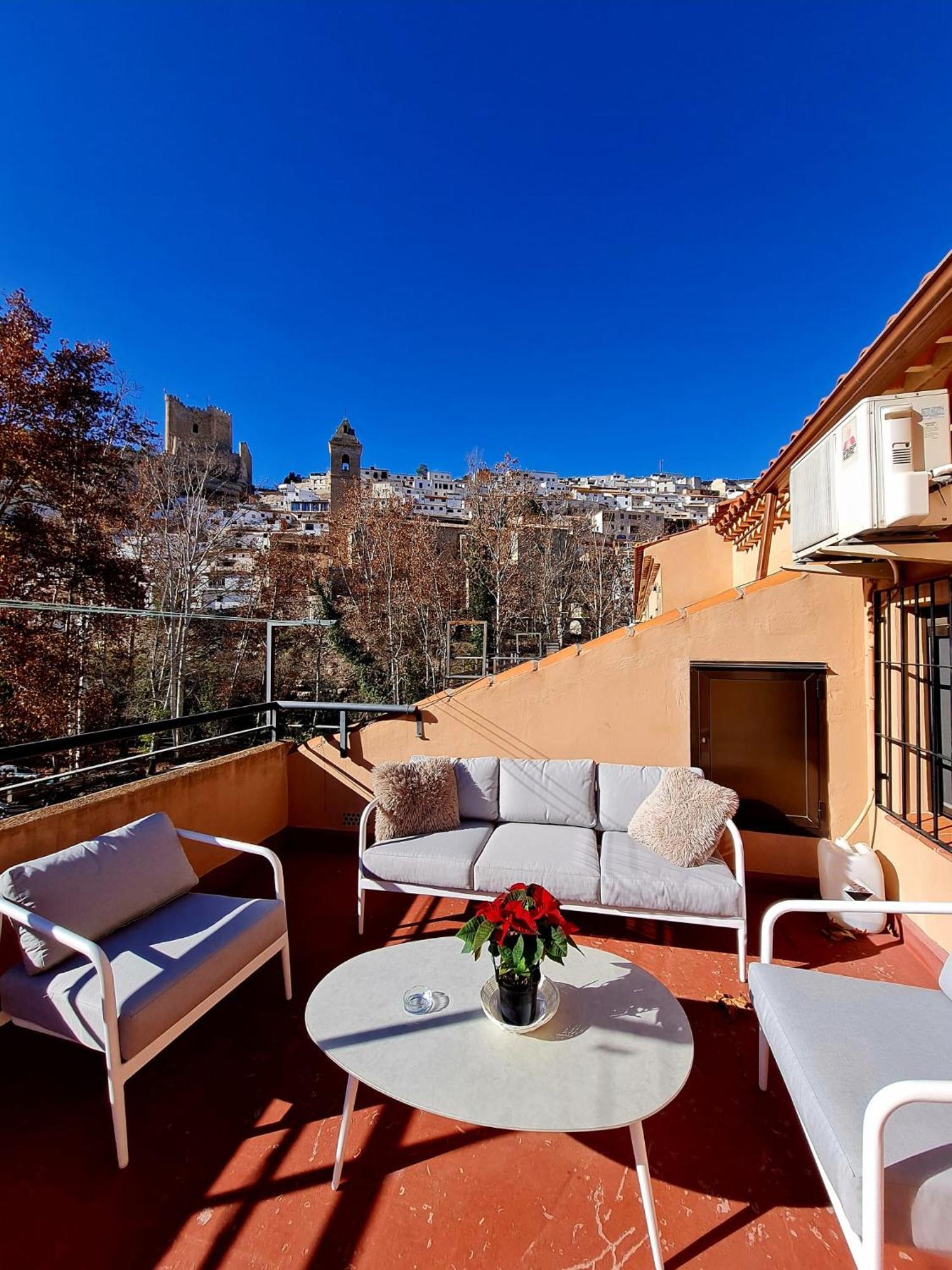Apartamentos Los Robles Alcala del Jucar Eksteriør billede